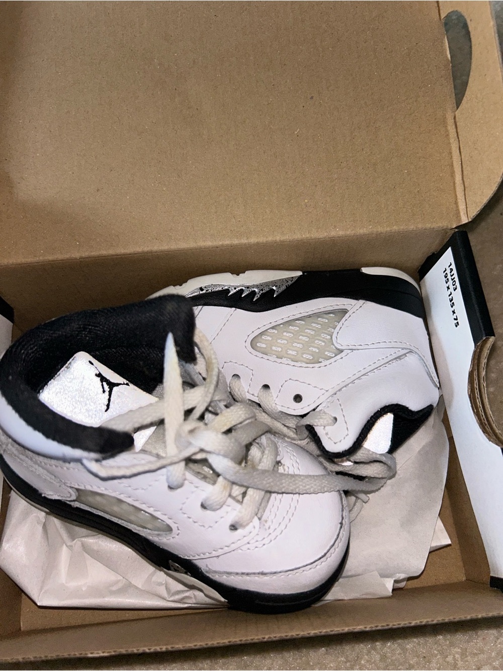 Jordan Youth White and Black Retro Basketball Sneakers